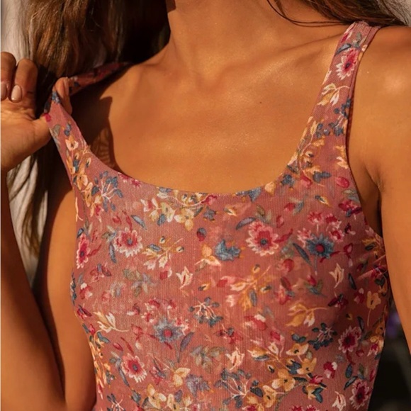 Lulu's Floral Bodysuit in Pink and Cream Floral Mesh - Picture 5 of 8